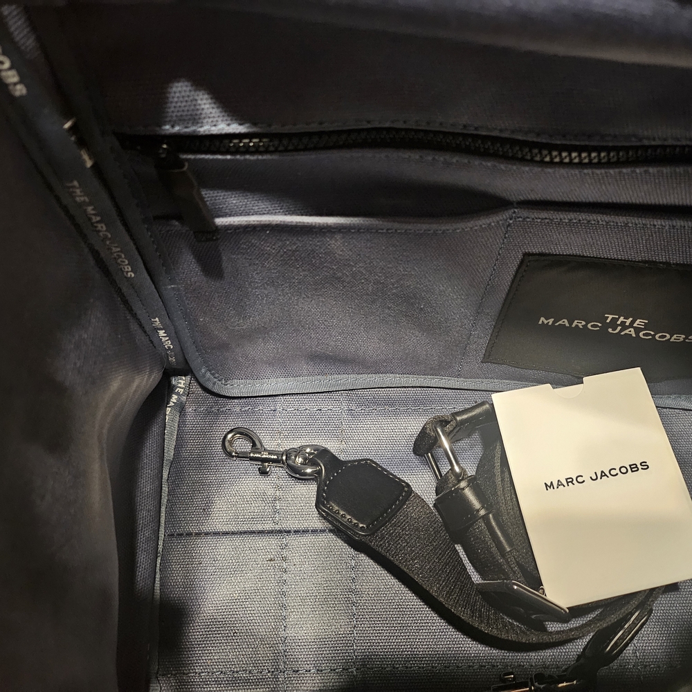 SOLD-Marc Jacobs Customized Kuromi/Sanrio The Tote Bag -Medium - Picture 5 of 7